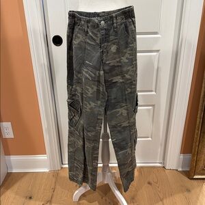 Los Angeles Sixty-six Women’s Cargo Pants